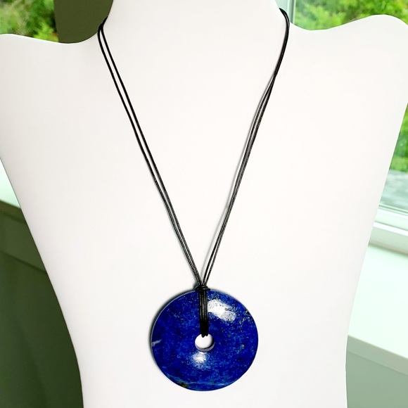 NWT Blue Lapis Pendant on Leather-S/S Clasp - Picture 3 of 4